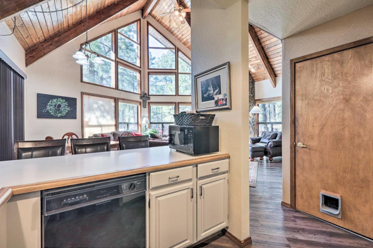Munds Park Cabin With Fire Pit And Wraparound Porch! Buitenkant foto